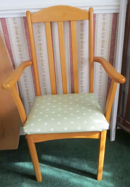 Photo of free 6 Chairs ~ 2 Carvers ~ 4 Chairs (Ferring BN12) #1