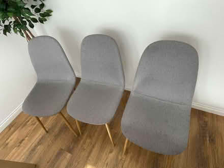 Photo of free Dining table with six chairs (CT2) #3