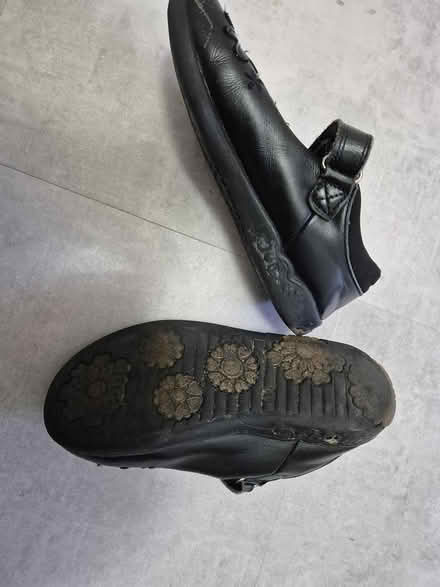 Photo of free School girls shoes (UB5 Northolt) #3