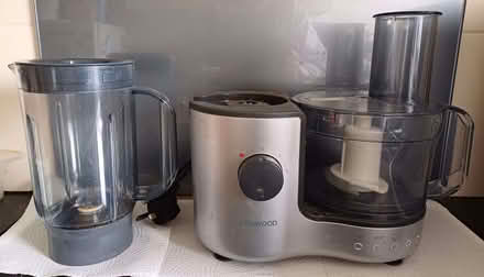 Photo of free Working mixer/blender (Surrenden BN1) #2