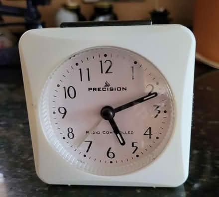 Photo of free Radio controlled alarm clock (Cherry Orchard SY2) #1