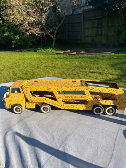 Photo of free Vintage Tonka Truck Toy (Winkfield Row RG42) #1