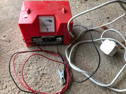 Photo of free Battery charger (West Hitchin SG5) #1