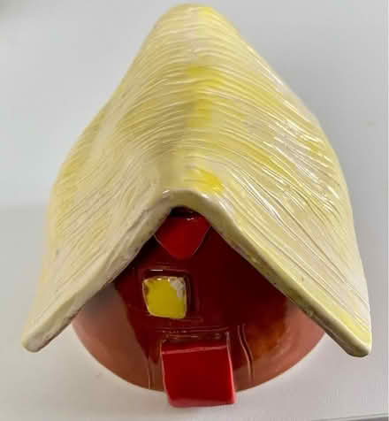 Photo of free Ceramic Cottage Ornament (Kentwood RG30) #1