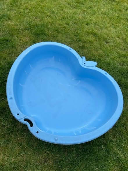 Photo of free Kids sandpit / small pool (L30) #1