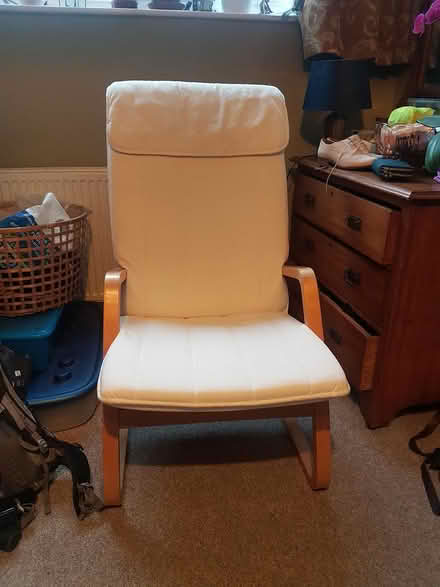 Photo of free Armchair (S8 Meersbrook) #2