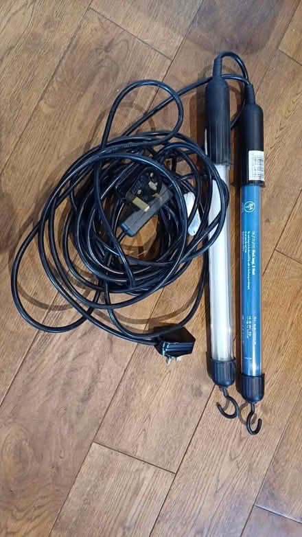 Photo of free 2 work lights (Brailsford DE6) #1