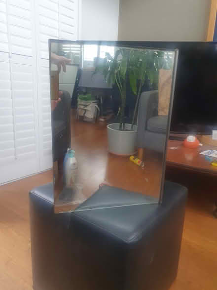 Photo of free Bathroom cabinet (Newington Green N16) #2