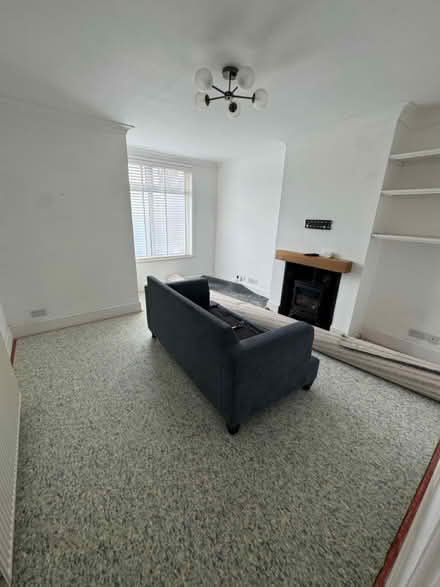 Photo of free Carpet grey saxony large (DA7 Bexleyheath) #4