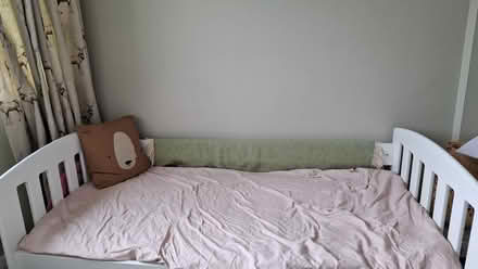 Photo of free Toddler bed with drawer & mattress (SE6) #1