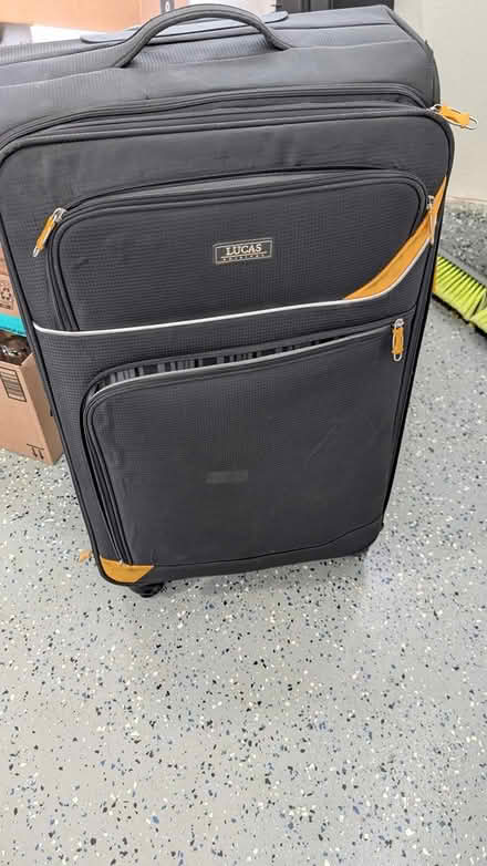Photo of free 27 inch expandable suitcase (Cupertino/West San Jose) #2