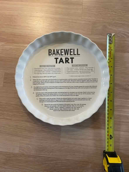 Photo of free Bakewell tart pie baking dish (Walstead RH16) #1