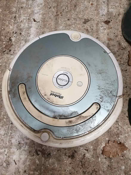 Photo of free Roomba 500 series for spares (Frimley Green (GU16)) #1