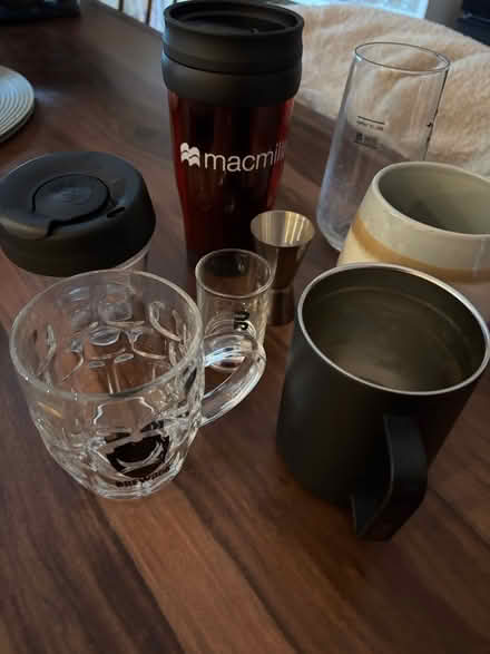 Photo of free Selection of mugs and glasses (Hamlet Road, Crystal Palace) #3