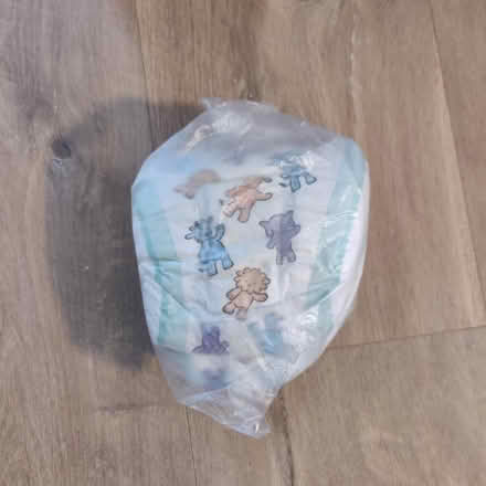 Photo of free 2xsize 5 Pampers (Croxley Green) #1