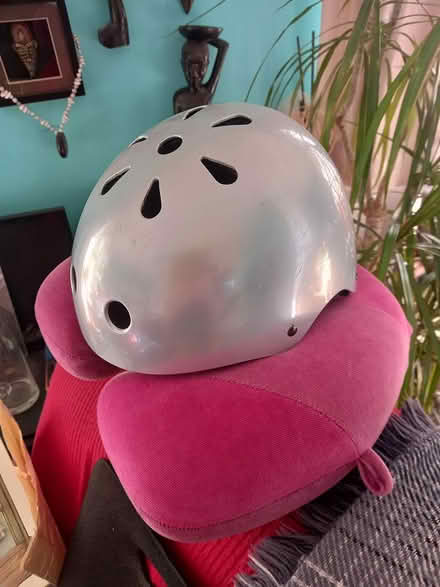 Photo of free Helmet (Coton CB23 7PW) #2