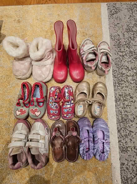 Photo of free shoes,sandals girl sizes 6.5-8 kids (Wallington) #1