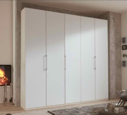 Photo of Large white wardrobe 250cm (IG8) #1