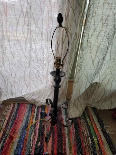 Photo of free Lamps (Sun valley glen burnie) #2