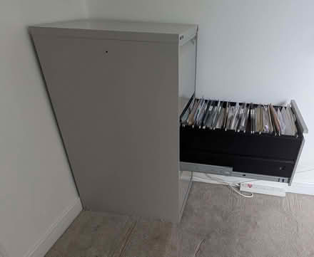 Photo of free 3 drawer lockable grey metal filing cabinet (Cammo EH4) #2