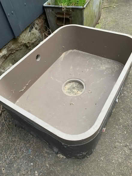 Photo of free Corian (?) sink (Kendal LA9) #2