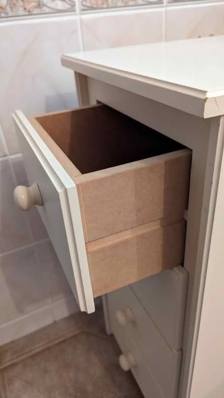 Photo of free Bath/bedroom small chest of dwawers (TS5 Acklam) #3