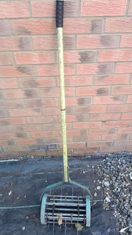 Photo of free lawn aerator (Boxted CO4) #1