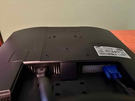 Photo of free 19” Samsung PC Monitor (Crystal) #3