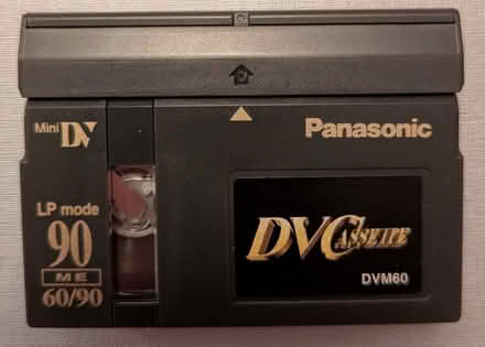 Photo of Mini DV player/camcorder (Guilden Sutton CH3) #1