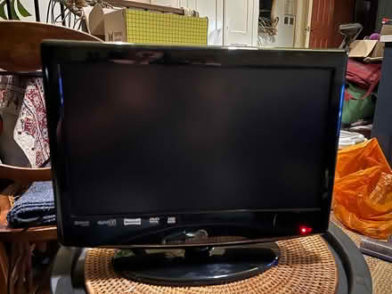 Photo of free Small tv with built in dvd player (East Dulwich SE22) #1