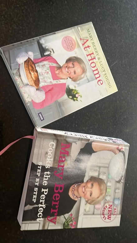 Photo of free merry Berry cooking books (CF3, llanrumney) #1