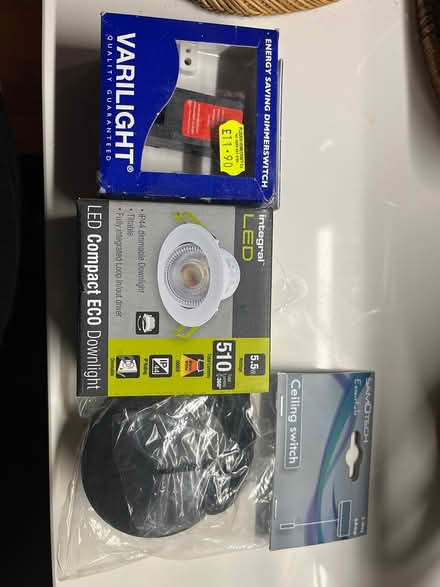 Photo of free Various light fixtures (East Dulwich SE22) #1