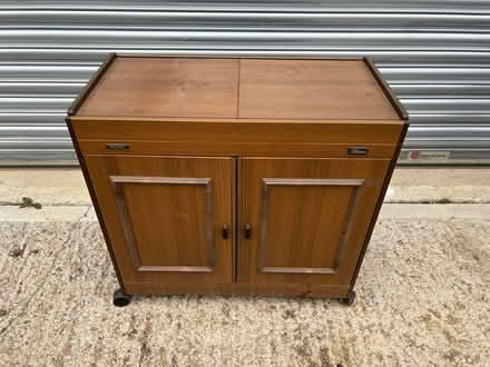 Photo of free Hostess Trolley - Philips (Caxton CB23) #1