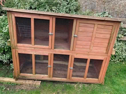 Photo of free Rabbit hutch (Glympton OX20) #1