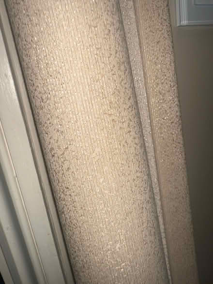 Photo of free Cream sparkle colored roller blind (Upminster RM14) #3