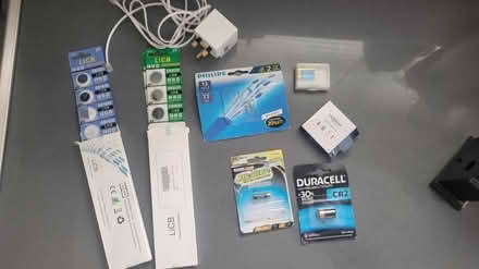 Photo of free Batteries, bulbs, adaptor (South Norwood SE25) #1