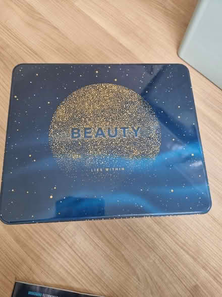 Photo of free M&S beauty tin (Coxheath ME17) #1