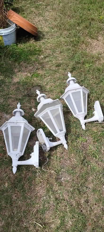 Photo of free Outside wall lights (Palm Harbor) #1