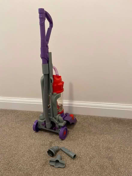Photo of free Childs vacuum cleaner (Letchworth SG6) #3