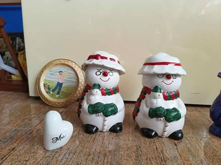 Photo of free Small figurines and vases (670522) #1