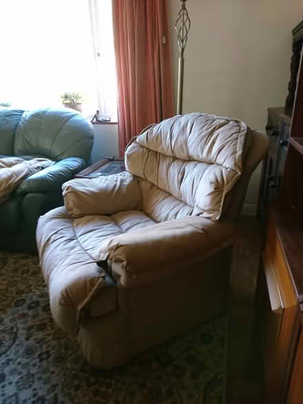 Photo of free 3 seater sofa & matching chair (GL10) #2