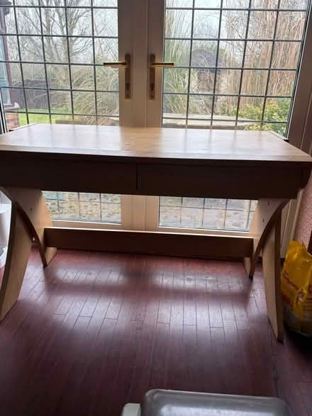 Photo of free Desk (CB10 1TE) #1