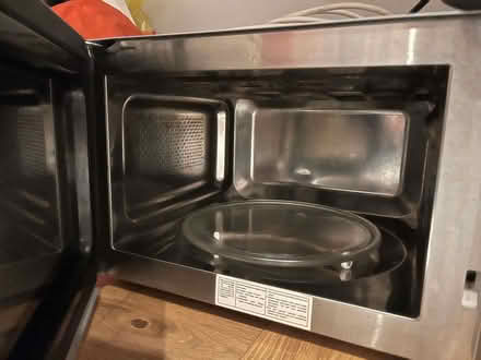 Photo of free Microwave (St Margarets TW1) #2