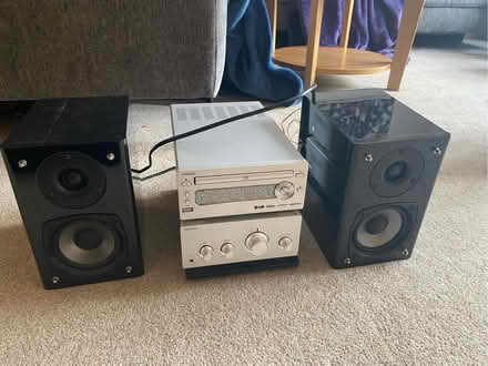 Photo of free Hitachi hifi unit with speakers (Southmoor OX13) #1