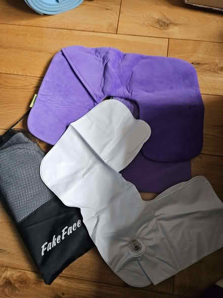 Photo of free 2 x inflatable travel pillows with bags (South End MK42) #1