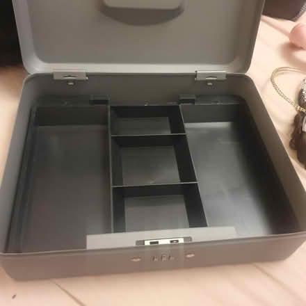 Photo of free Cash box - combination lock (TW7) #3