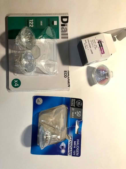 Photo of free 4 MR16 Halogen light bulbs (Hadlow TN11) #1