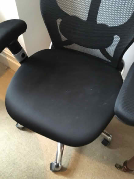 Photo of free Office chair (Upper Holloway N19) #4