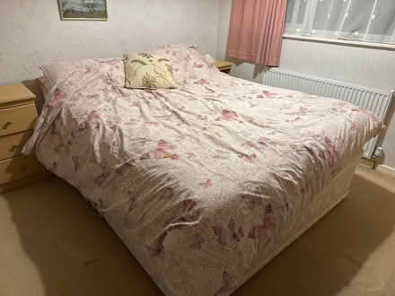 Photo of free King size bed and matress Luton (Lu32t) #1