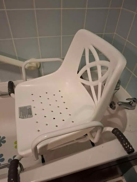Photo of free Bath chair (S14 Gleadless Valley) #1